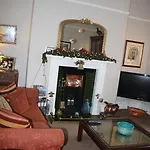 לינה וארוחת בוקר Portobello